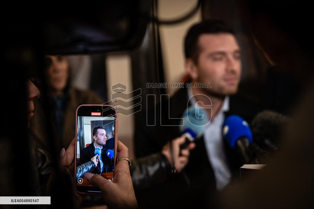 Jordan Bardella Book Signing - Toulon