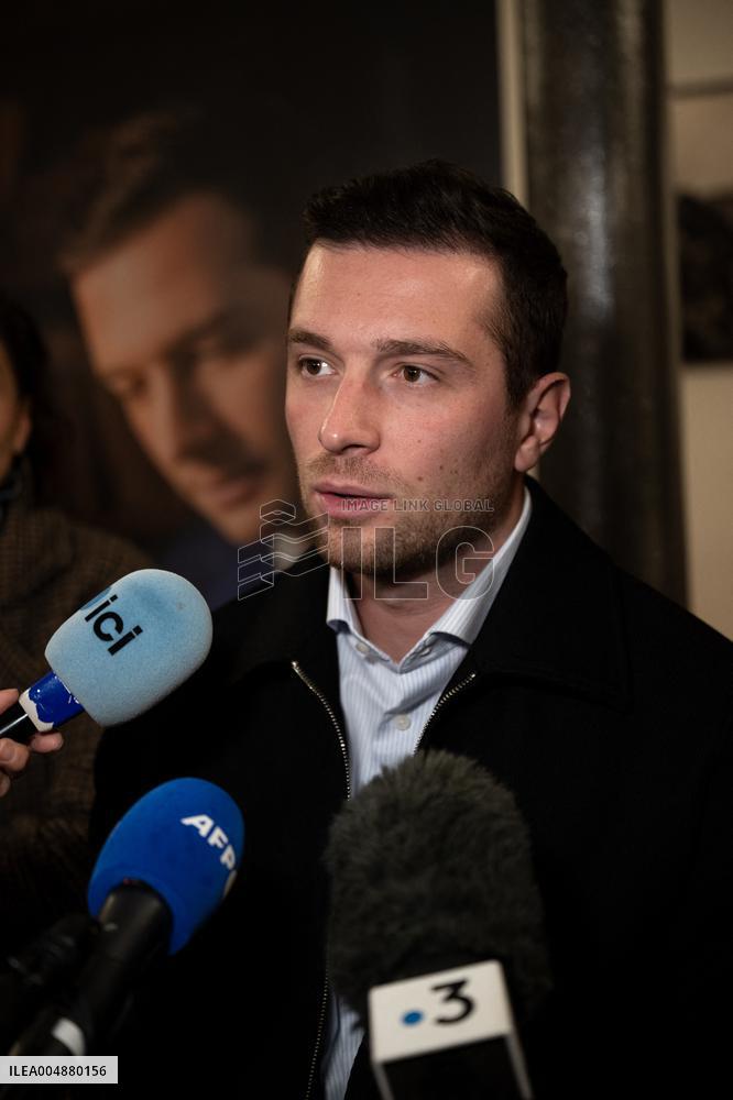 Jordan Bardella Book Signing - Toulon