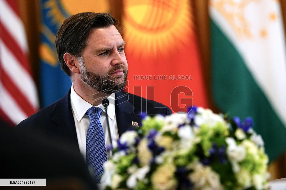 Donald Trump Hosts Summit Dinner With Central Asian Leaders - DC