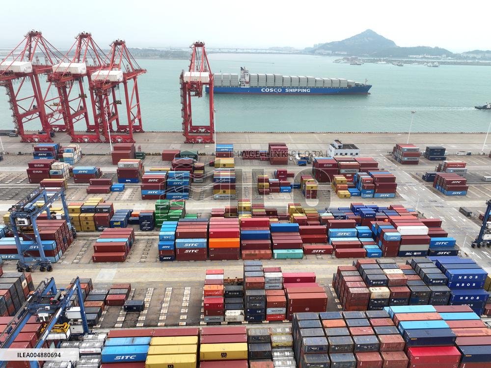 China Imports And Exports of Goods Trade Increased