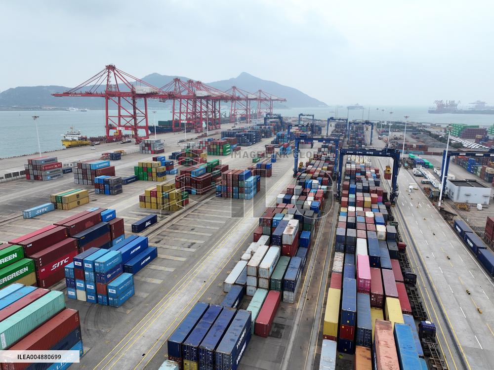 China Imports And Exports of Goods Trade Increased
