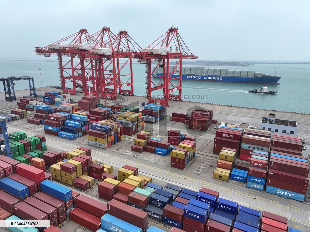 China Imports And Exports of Goods Trade Increased