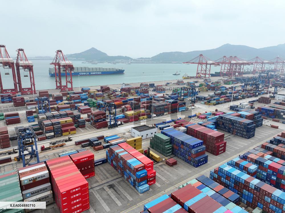 China Imports And Exports of Goods Trade Increased