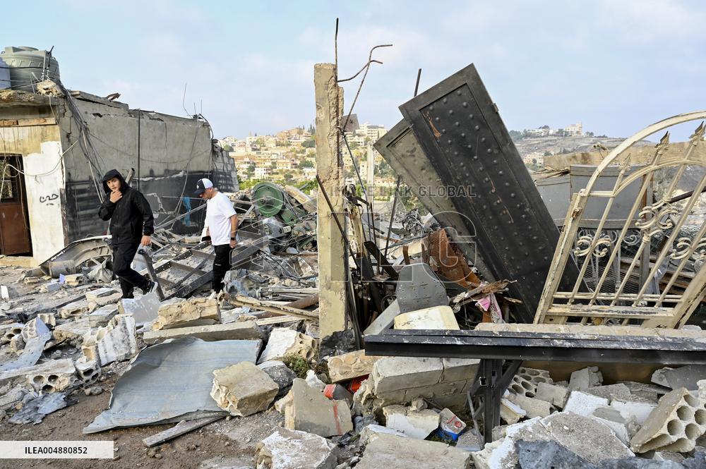 Israeli Airstrike Hits South Lebanon