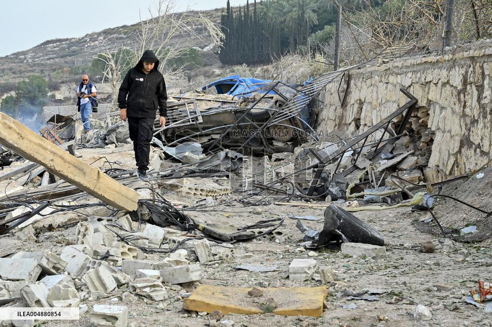 Israeli Airstrike Hits South Lebanon