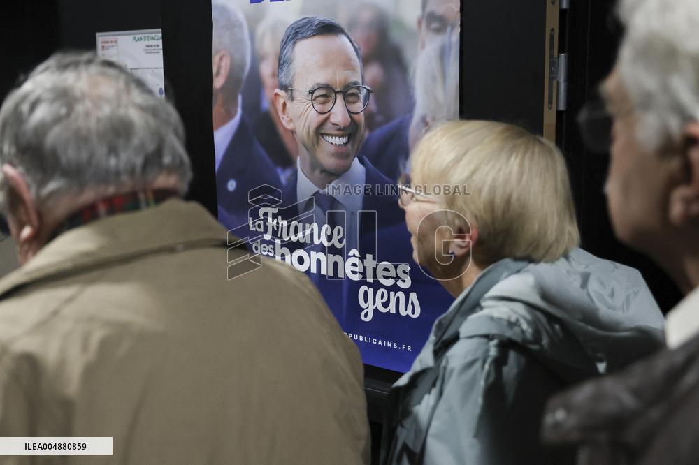 Bruno Retailleau At Public Meeting - Bry Sur Marne