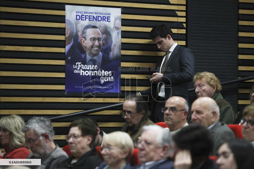 Bruno Retailleau At Public Meeting - Bry Sur Marne