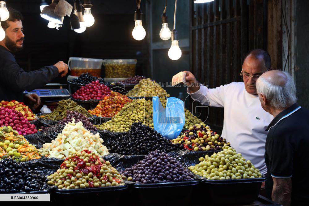 Fruit and Vegetable Market in Oran