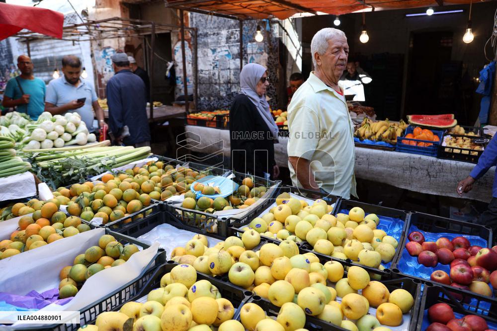 Fruit and Vegetable Market in Oran