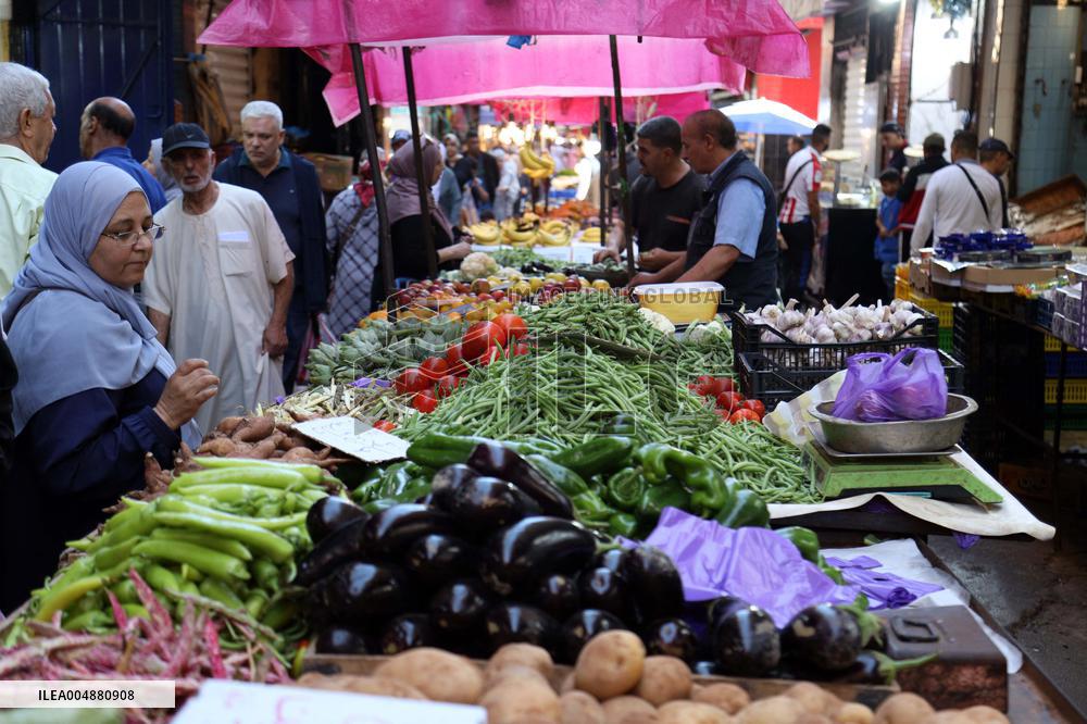 Fruit and Vegetable Market in Oran
