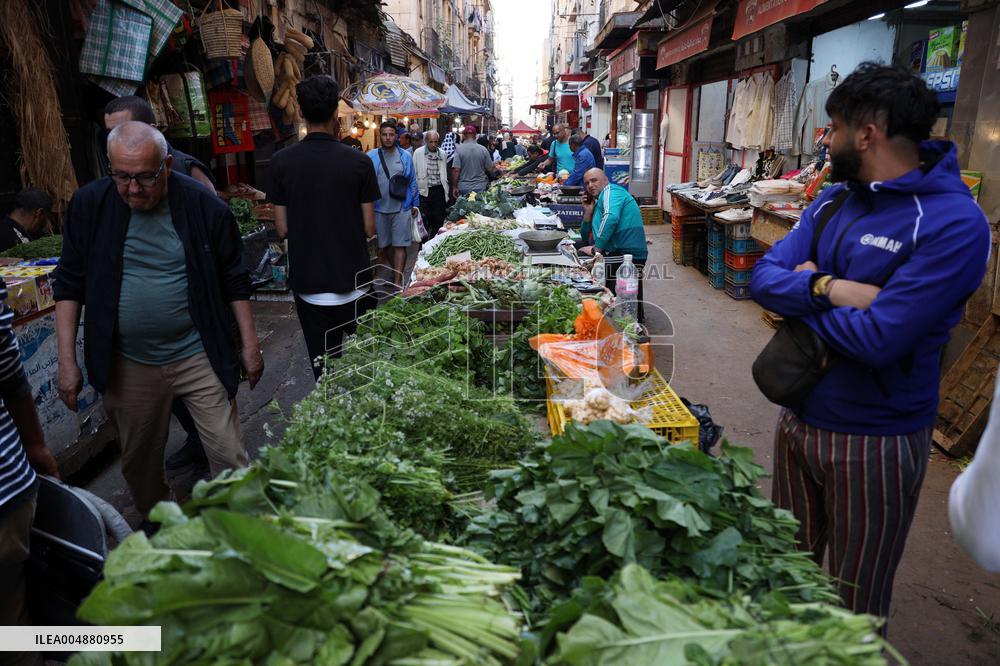 Fruit and Vegetable Market in Oran