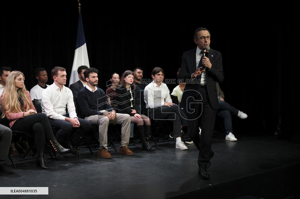 Bruno Retailleau At Public Meeting - Bry Sur Marne