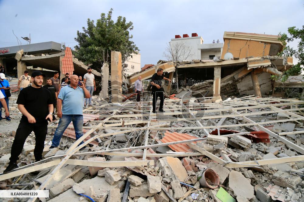 Israeli Airstrike Hits South Lebanon