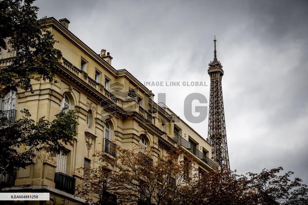 Eiffel Tower Illustrations - Paris
