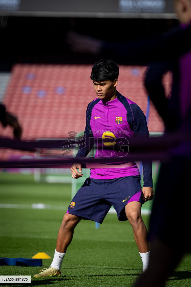 CALCIO - Altro - FC BARCELONA FIRST TRAINING AT SPOTIFY CAMP NOU