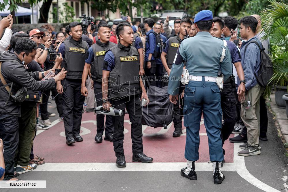 54 Injured After Explosion at Jakarta Mosque - India