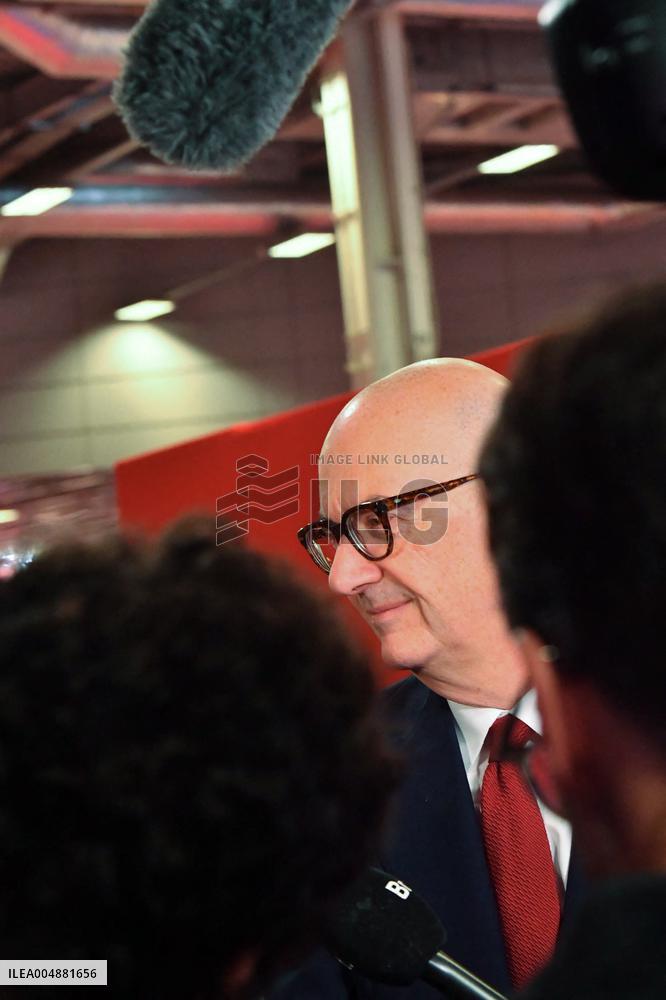 Politics at The Made in France Trade Show - Paris