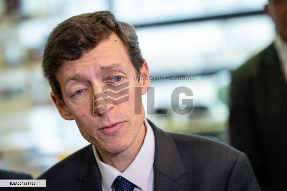 Edouard Geffray visit Gustave Ferrie High School - Paris AJ