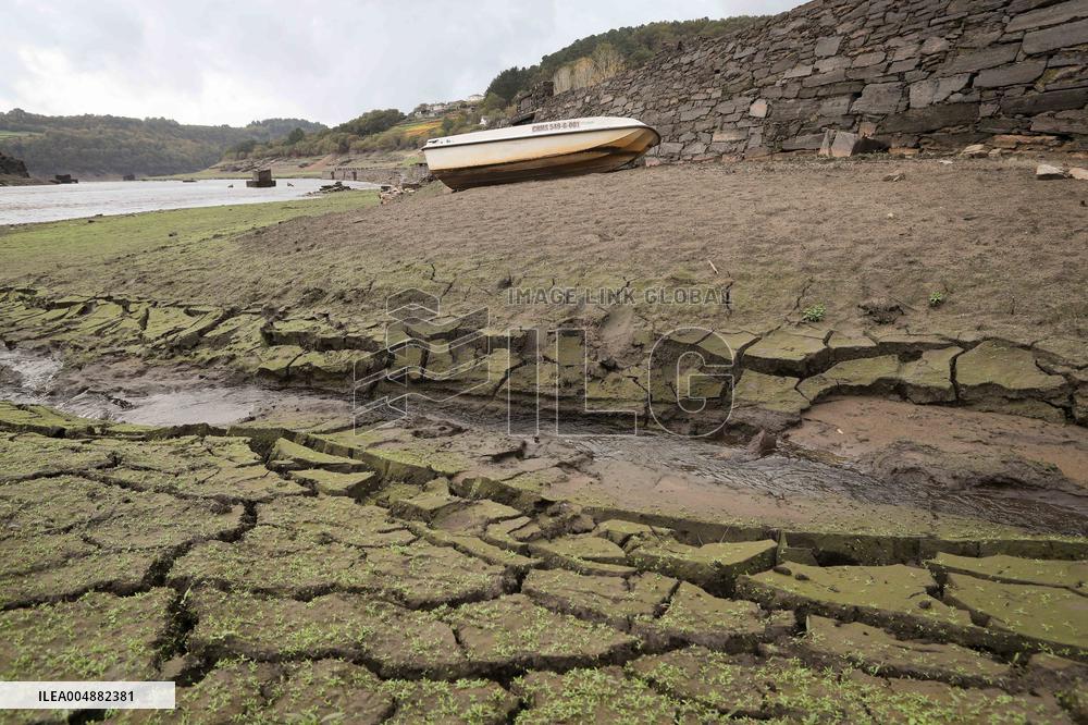 Low Water Level in Belesar Reservoir - Spain