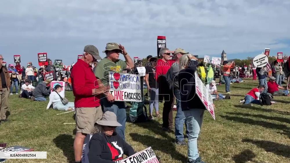US: D.C. Protest Marks One Year Since Trump Re-Election 3
