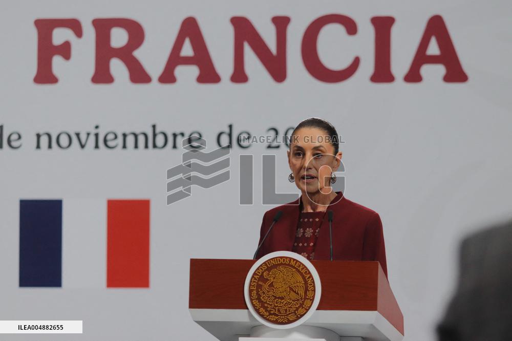 Emmanuel Macron hold News Conference in Mexico