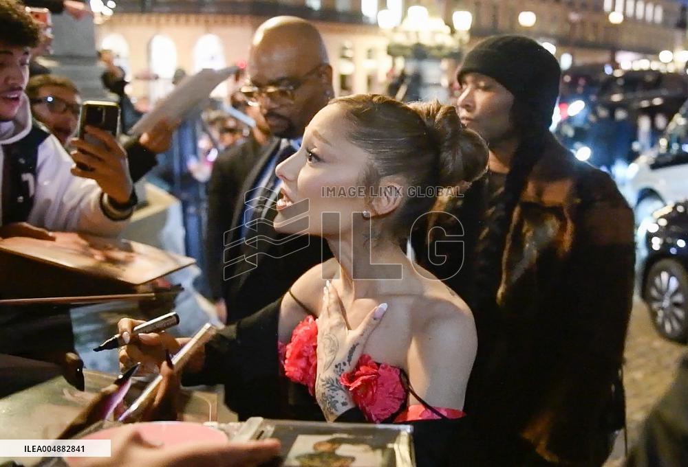 Ariana Grande at premiere of The Wicked - Paris