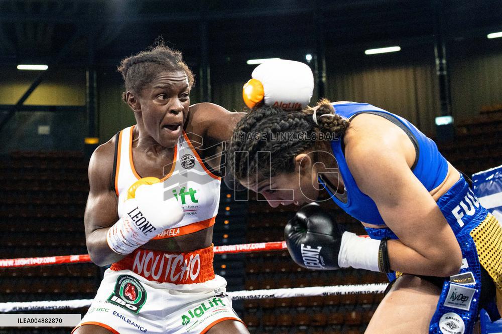 CONTATTO - Boxe - IBO Women's Lightweight World Title - Pamela Malvina Notch Sawa vs Karen Carabajal