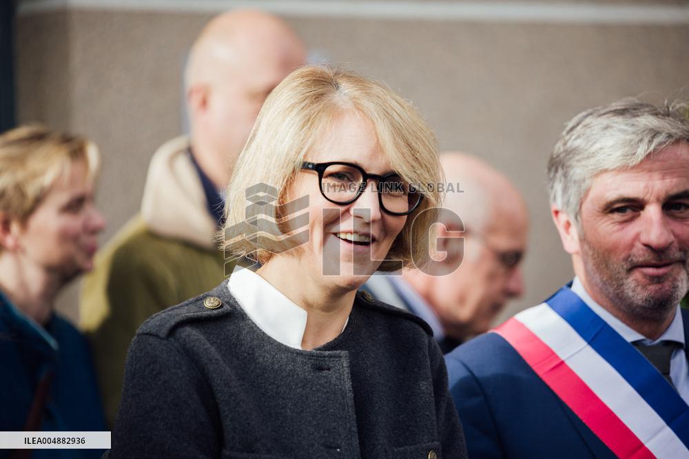 Marie-Pierre Vedrenne at inauguration of police headquarters in Dinard