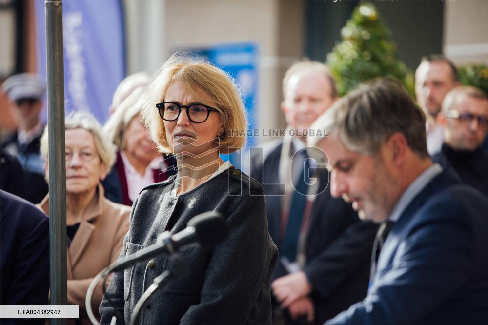 Marie-Pierre Vedrenne at inauguration of police headquarters in Dinard