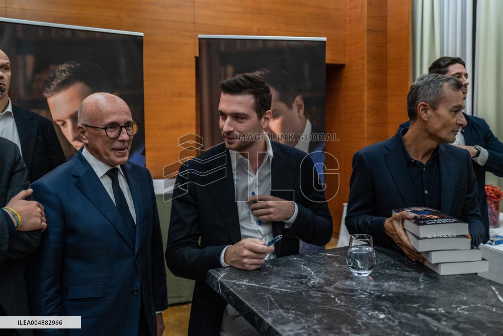 Jordan Bardella signs copies of his book Ce que veulent les Français - Nice