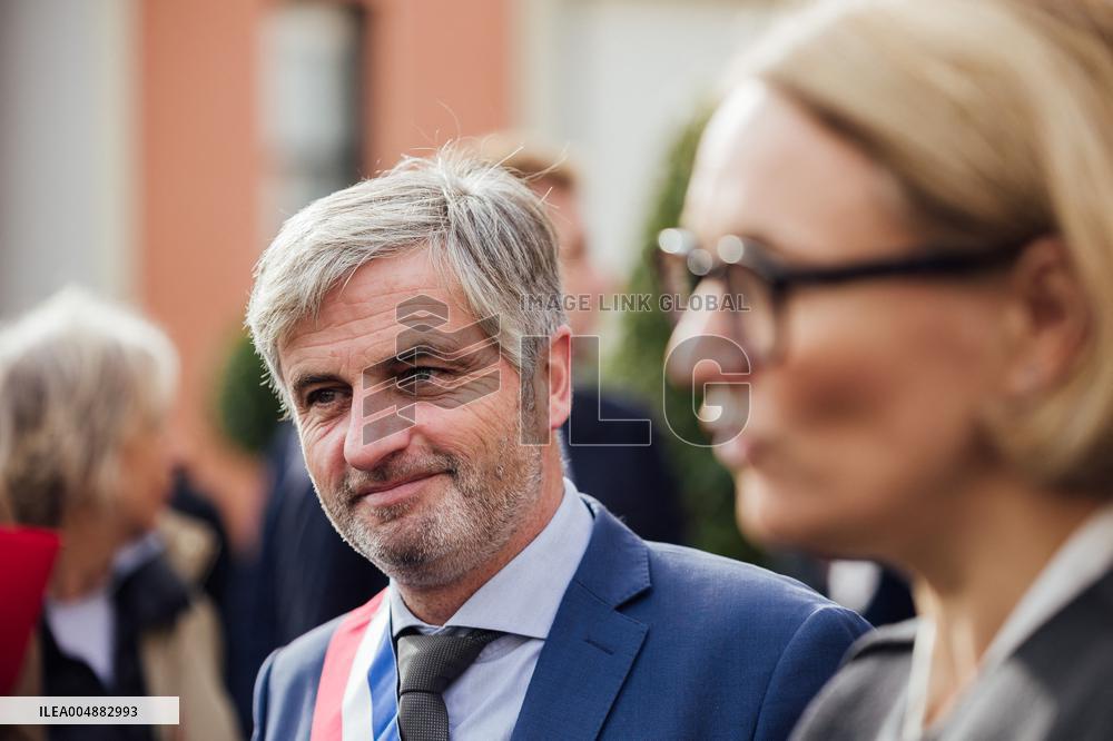 Marie-Pierre Vedrenne at inauguration of police headquarters in Dinard