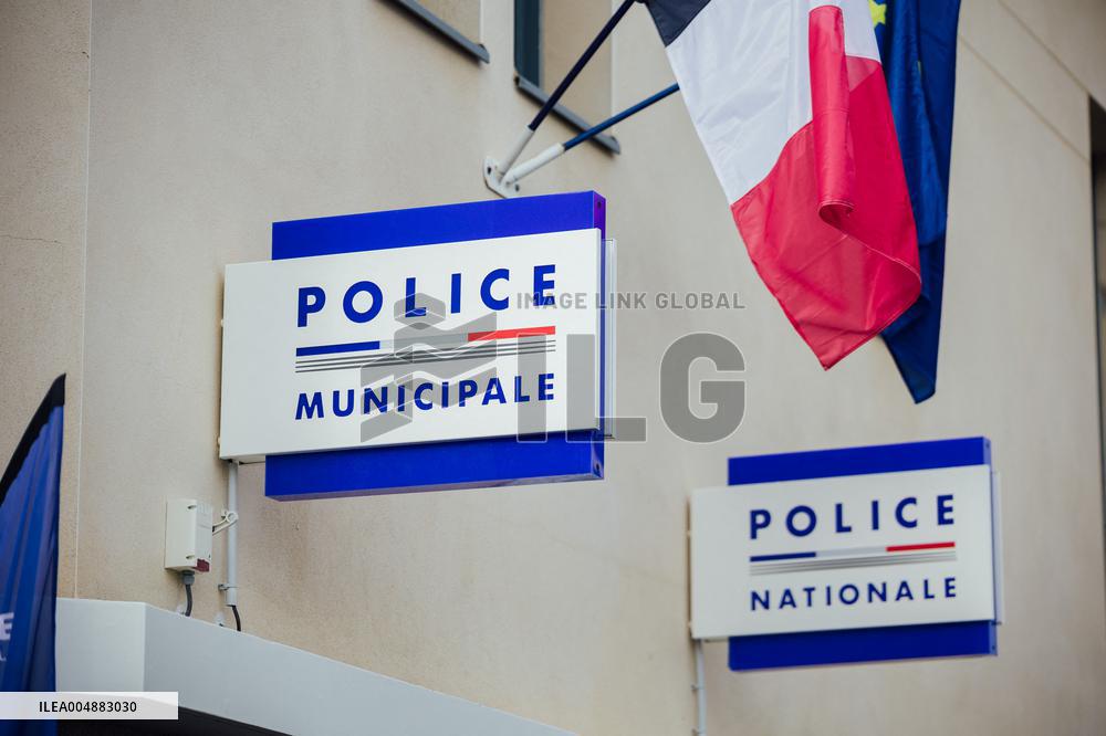 Marie-Pierre Vedrenne at inauguration of police headquarters in Dinard