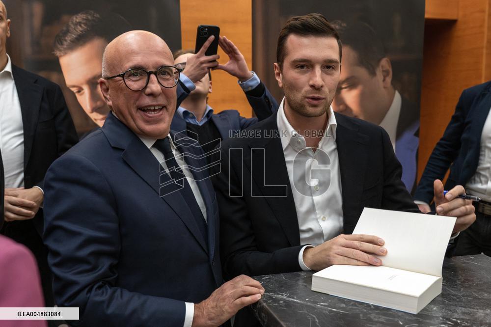 Jordan Bardella signs copies of his book Ce que veulent les Français - Nice