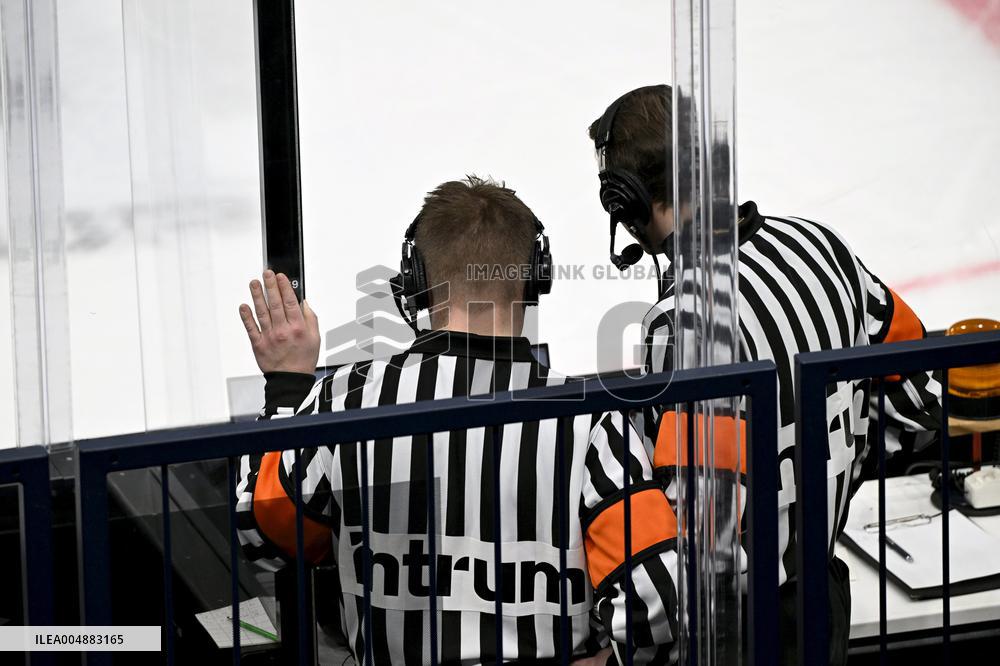 Euro Hockey Tour 2025 in Tampere, Finland - Sweden vs. Switzerland