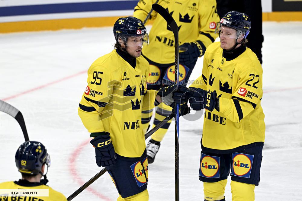 Euro Hockey Tour 2025 in Tampere, Finland - Sweden vs. Switzerland