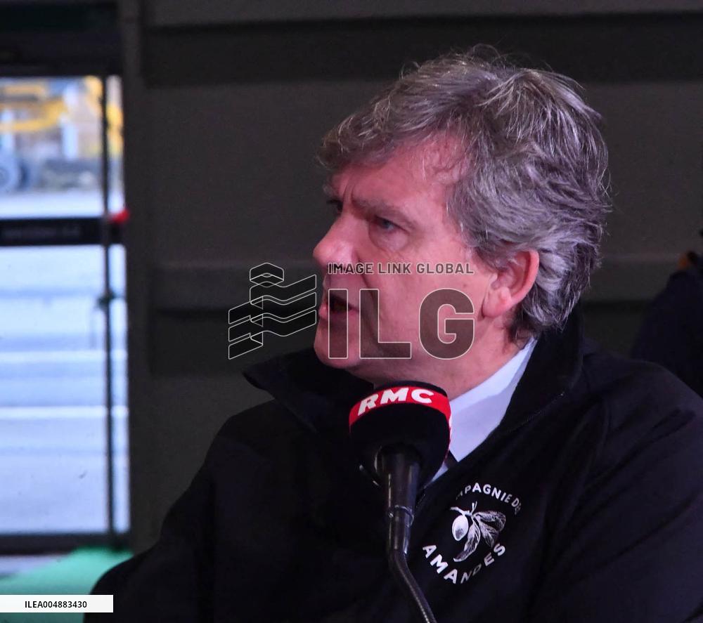 Les Grandes Gueules TV Show at The Made in France Exhibition - Paris