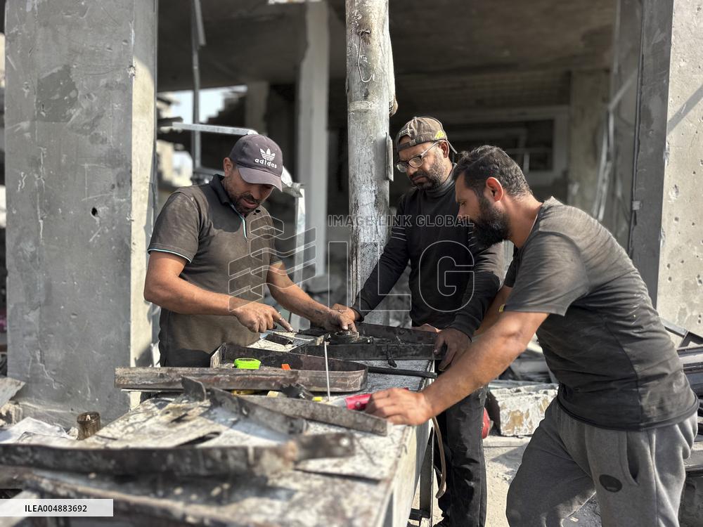 Gaza Man Rebuilds Bombed Bakery - Gaza Strip