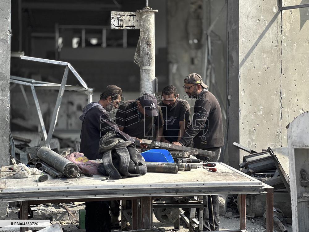 Gaza Man Rebuilds Bombed Bakery - Gaza Strip