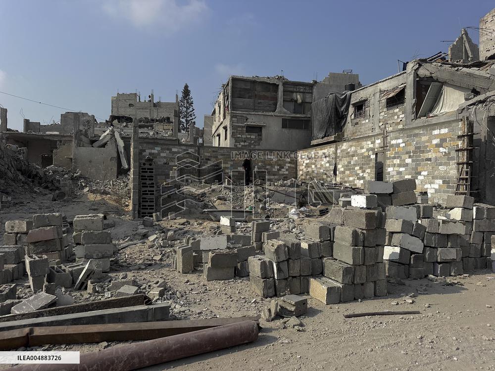 Gaza Man Rebuilds Bombed Bakery - Gaza Strip