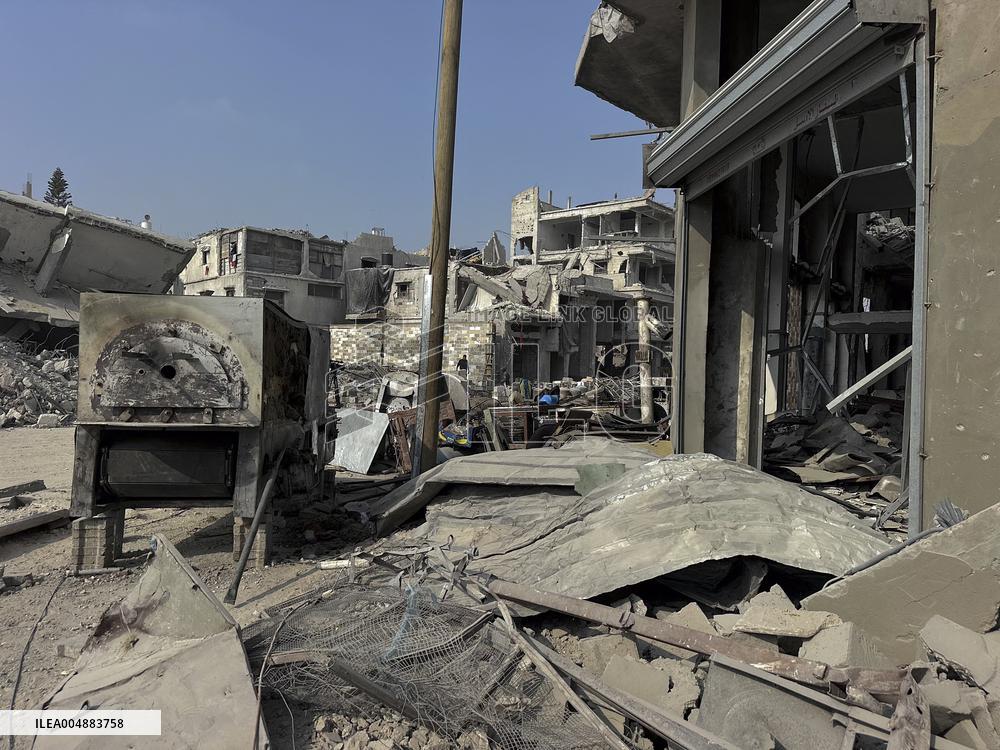 Gaza Man Rebuilds Bombed Bakery - Gaza Strip