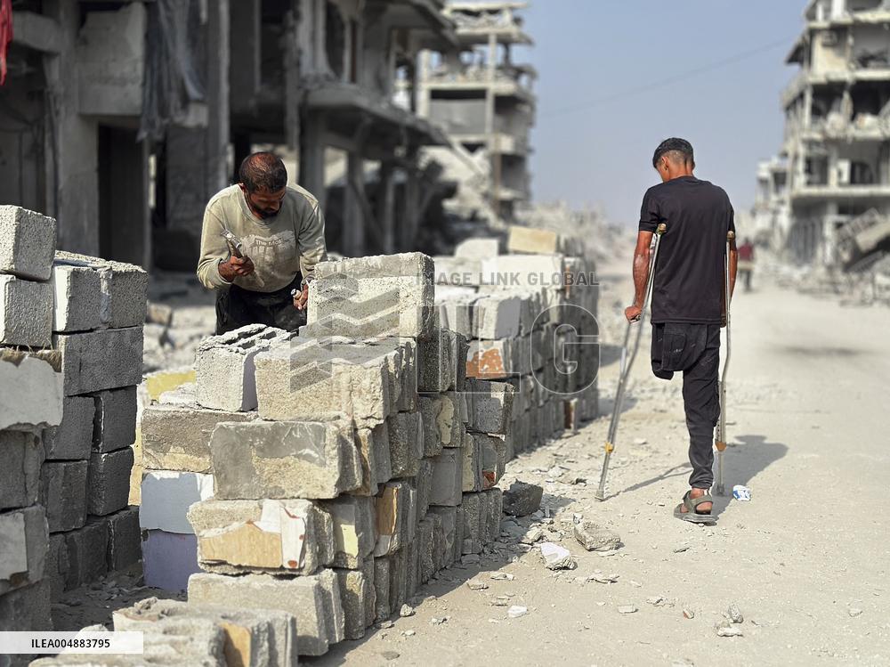 Gaza Man Rebuilds Bombed Bakery - Gaza Strip