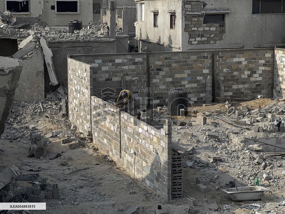 Gaza Man Rebuilds Bombed Bakery - Gaza Strip