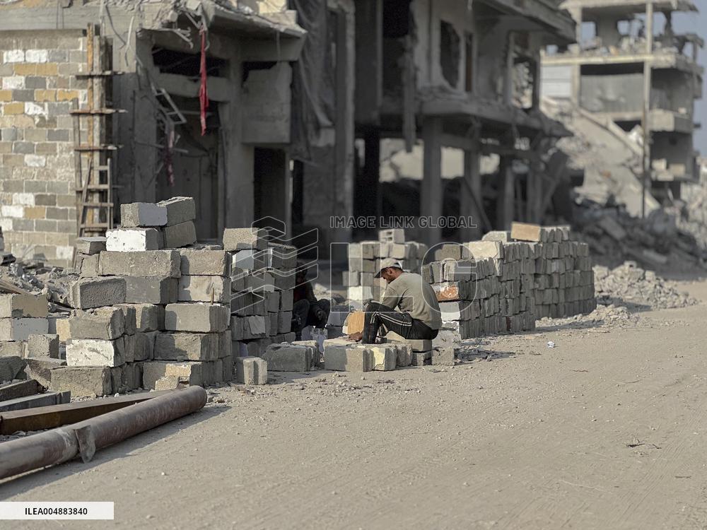 Gaza Man Rebuilds Bombed Bakery - Gaza Strip