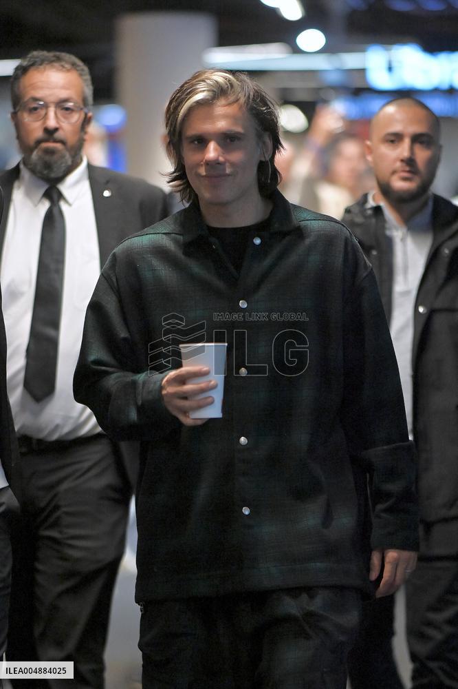 Orelsan dedicaces Caen. FC