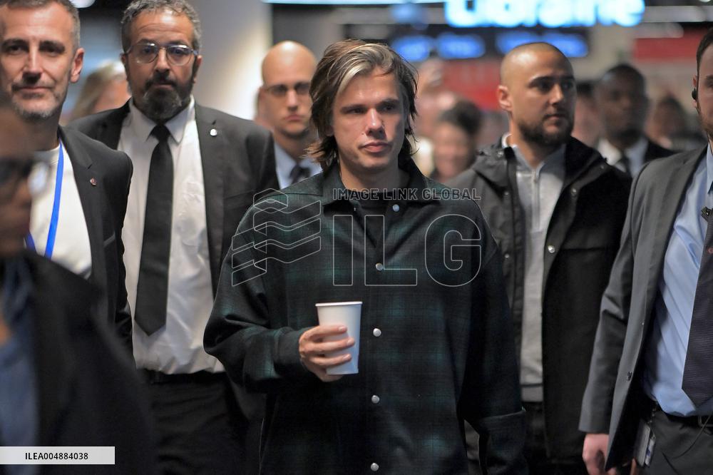 Orelsan dedicaces Caen. FC