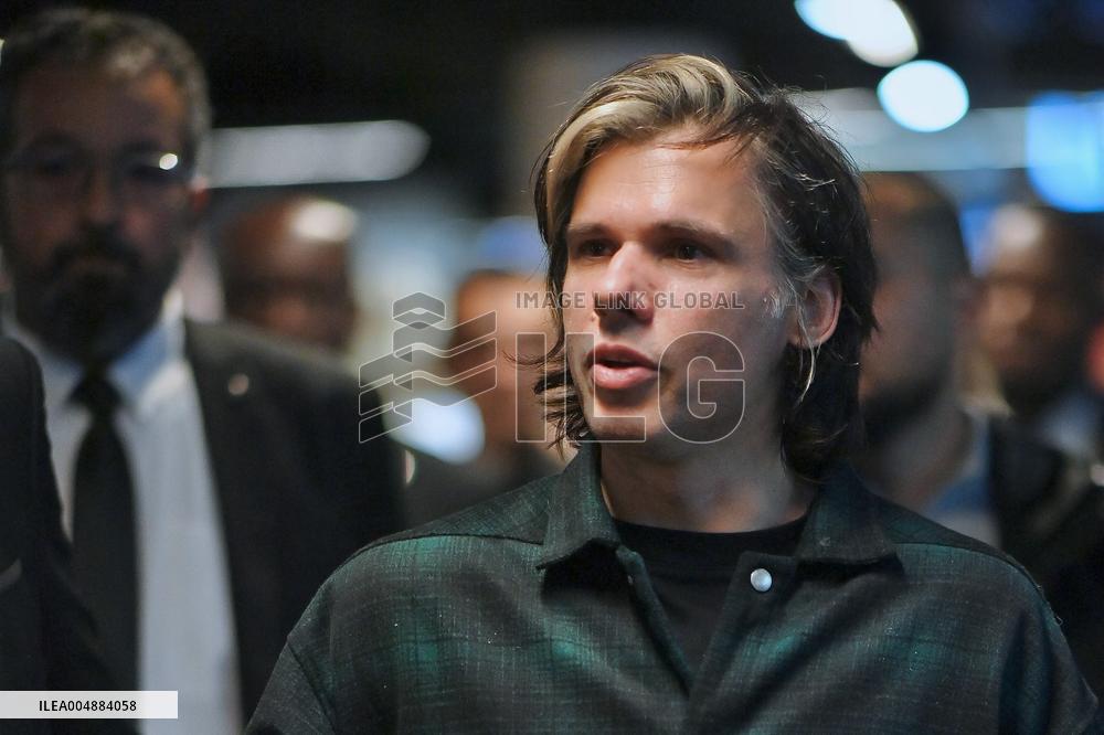 Orelsan dedicaces Caen. FC