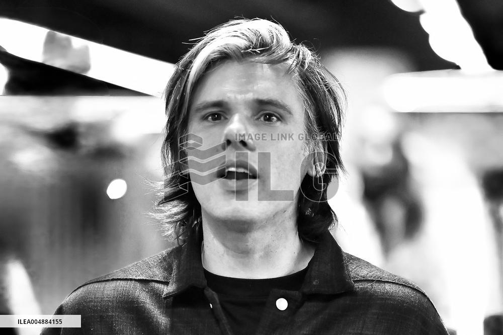 Orelsan dedicaces Caen. FC