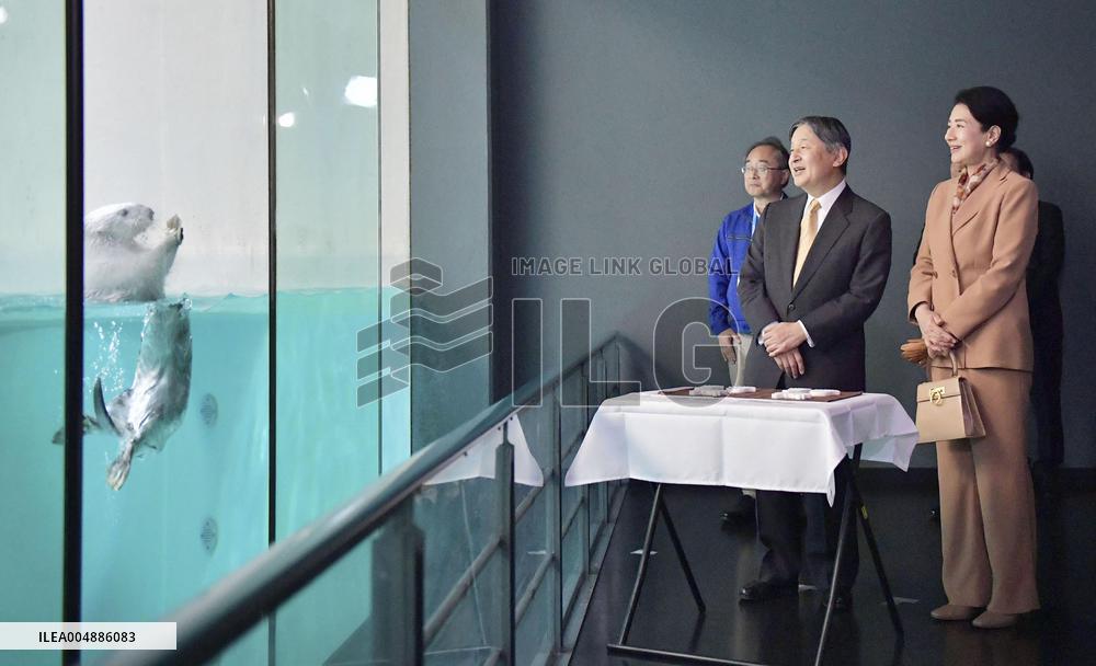 Emperor, empress in Mie Prefecture