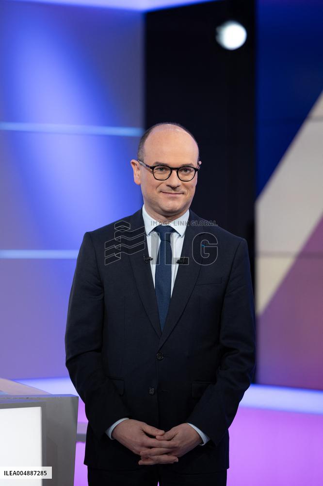 Sebastien Martin on Dimanche En Politique - Paris