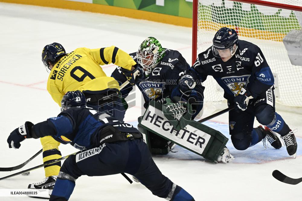 Euro Hockey Tour 2025 in Tampere, Finland - Finland vs. Sweden
